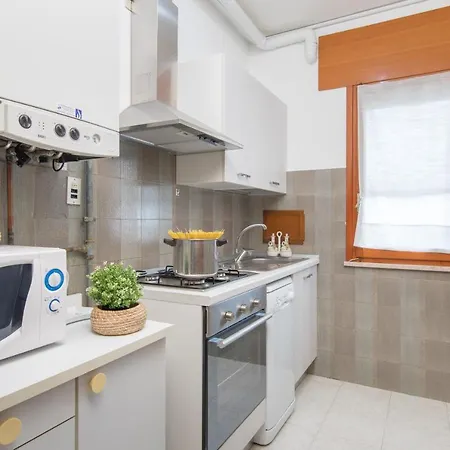 Apartament Pinetina 3 Vacanza
